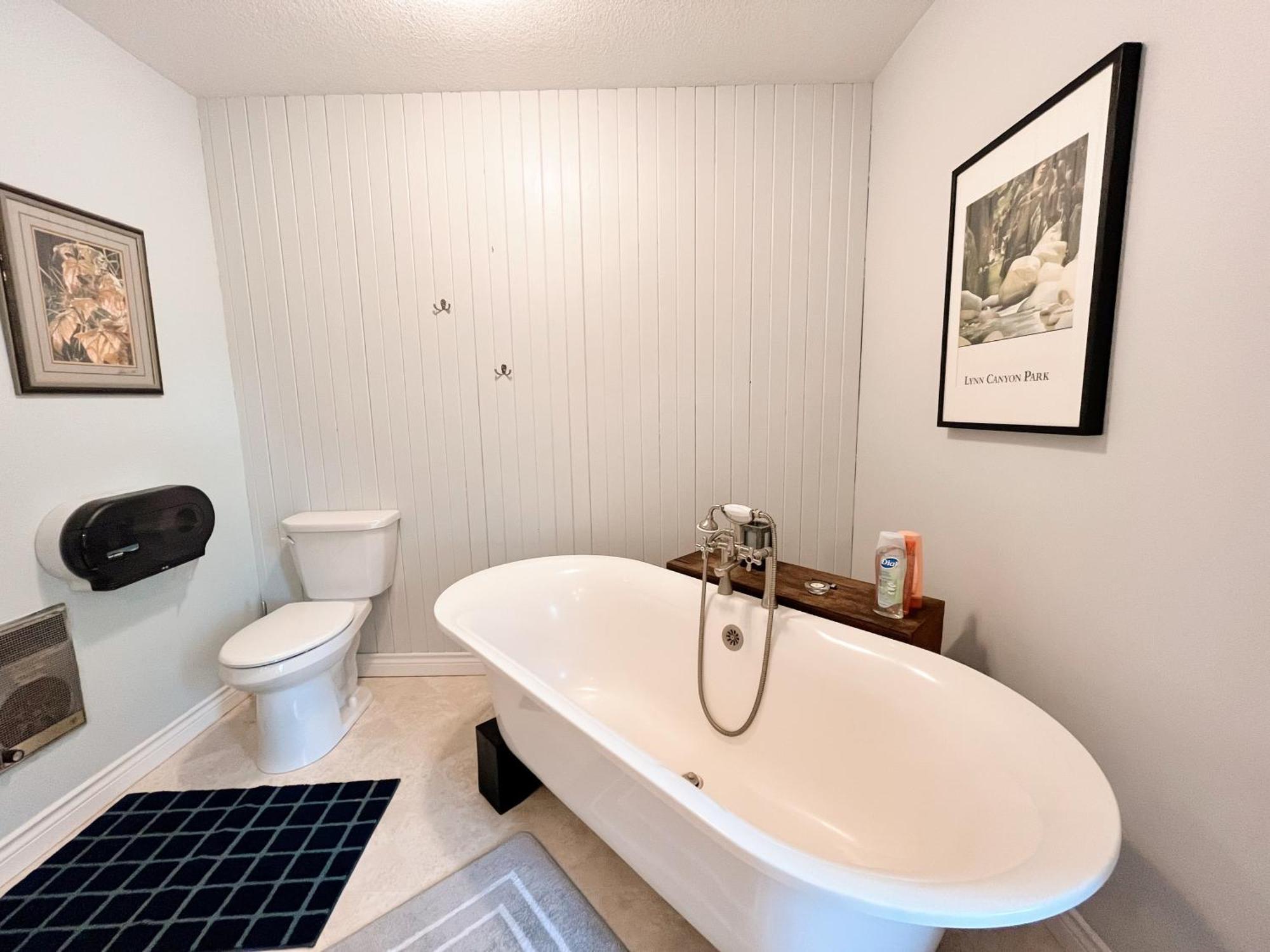 Roberts Roost Resort Quesnel Exteriör bild